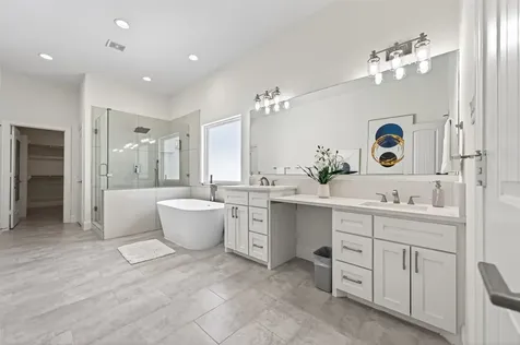 2207 Silverbonnet Street Houston TX 77055