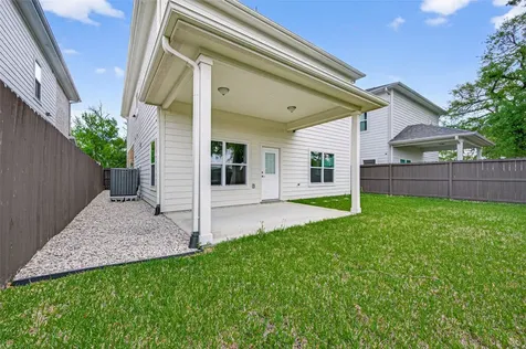 2207 Silverbonnet Street Houston TX 77055