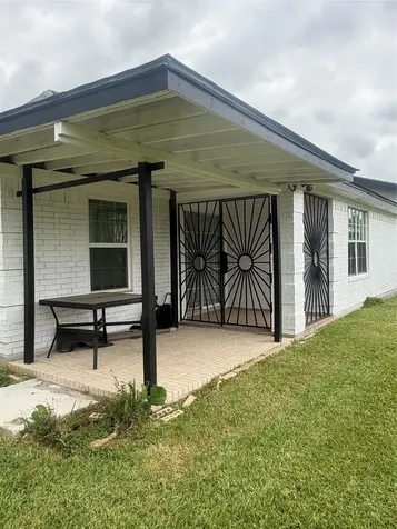 5111 Shirley Street Baytown TX 77521