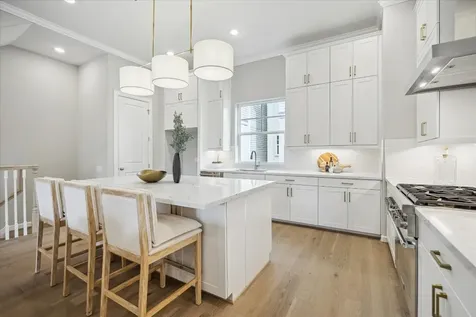 4030 Blossom Street Houston TX 77007