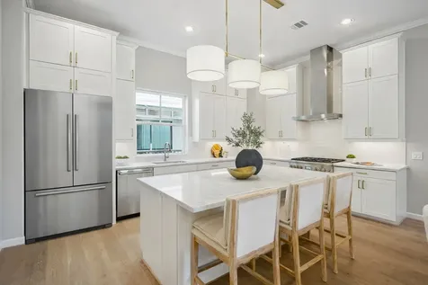4030 Blossom Street Houston TX 77007
