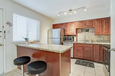 4040 San Felipe Street 109 Houston TX 77027