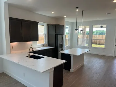 2418 Garden Arbor Tomball TX 77375