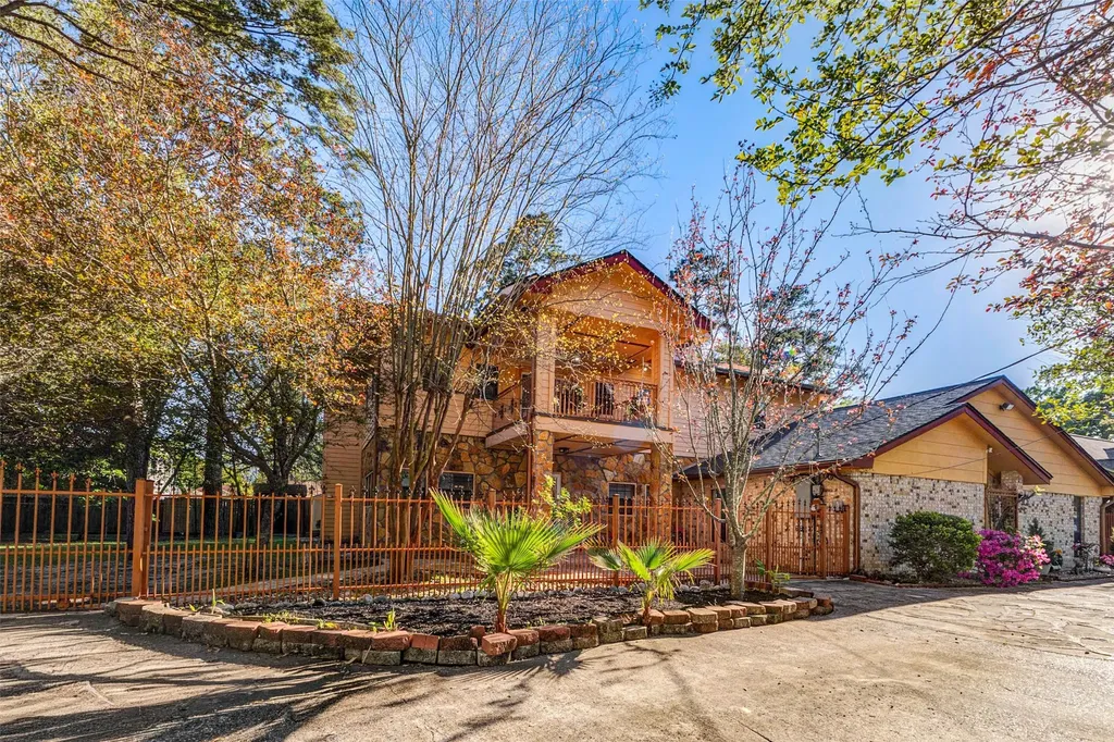 511 Chateau Woods Parkway Drive Conroe TX 77385