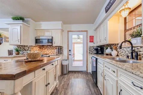 511 Chateau Woods Parkway Drive Conroe TX 77385