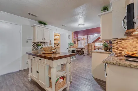 511 Chateau Woods Parkway Drive Conroe TX 77385