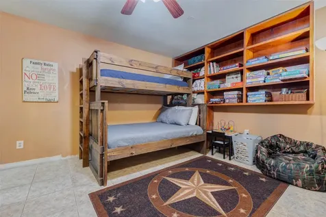 511 Chateau Woods Parkway Drive Conroe TX 77385