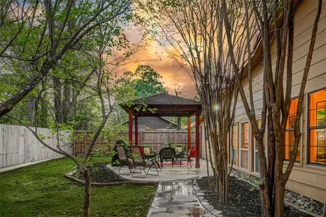 511 Chateau Woods Parkway Drive Conroe TX 77385