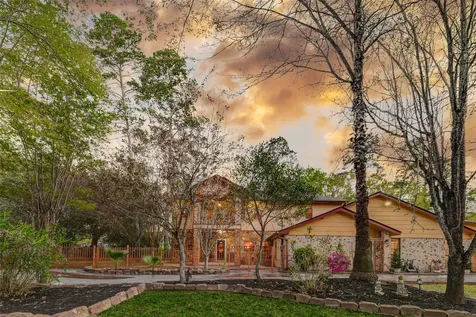 511 Chateau Woods Parkway Drive Conroe TX 77385