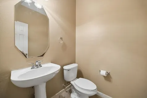 911 Vaulted Oak Street Houston TX 77008