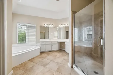 911 Vaulted Oak Street Houston TX 77008
