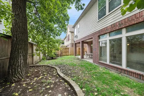 911 Vaulted Oak Street Houston TX 77008