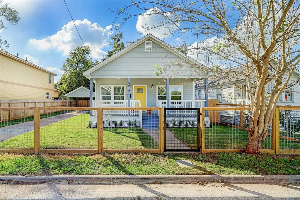 3515 Delhi Street Houston TX 77022