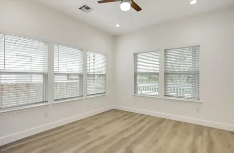 3515 Delhi Street Houston TX 77022