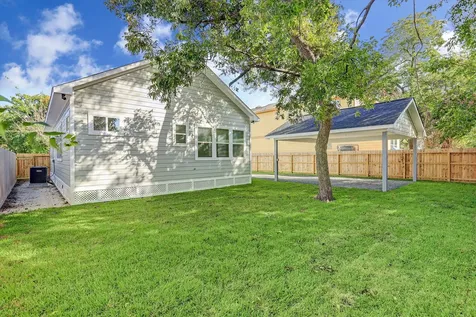 3515 Delhi Street Houston TX 77022