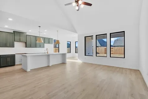 14803 Mission Avenue Mont Belvieu TX 77523