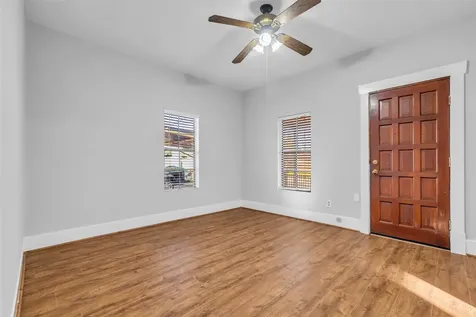 1113 71st Street Houston TX 77011