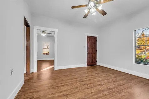 1113 71st Street Houston TX 77011