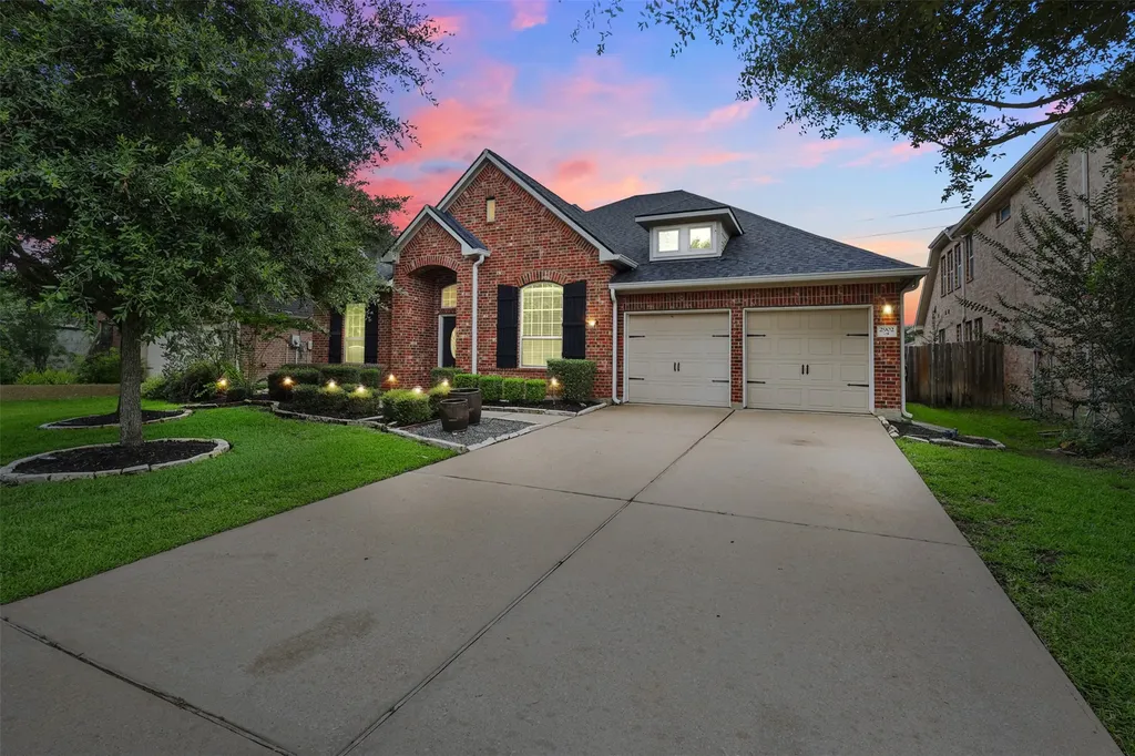 2902 Red Maple Drive Katy TX 77494