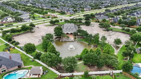 2902 Red Maple Drive Katy TX 77494