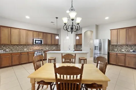 2902 Red Maple Drive Katy TX 77494