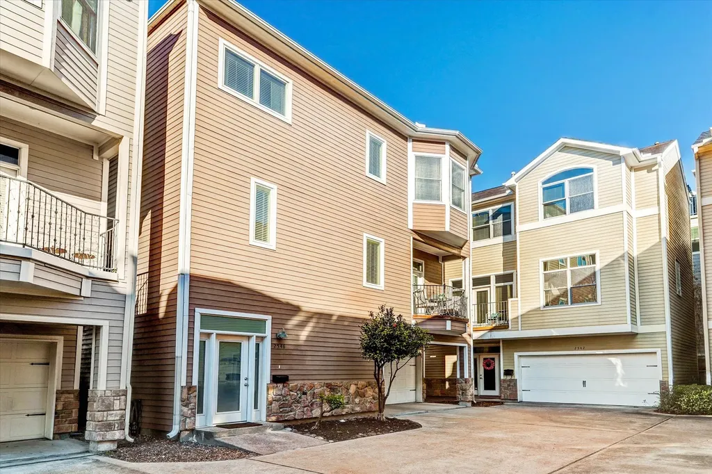 2546 Bevis Street Houston TX 77008