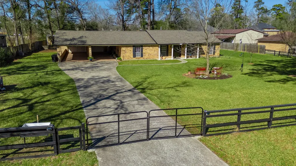 1711 Woodhue Drive Spring TX 77386