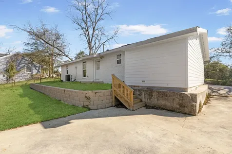 1614 13th Street Huntsville TX 77340