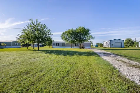 2592 County Road 152 Bedias TX 77831