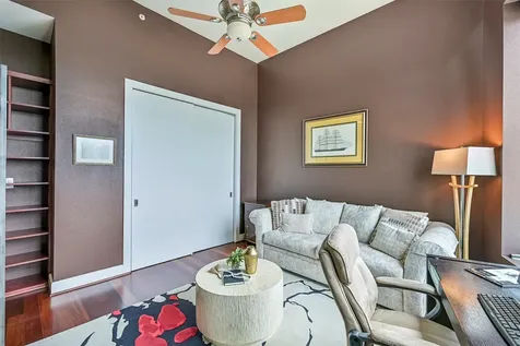 4821 Nasa Parkway 18w Seabrook TX 77586