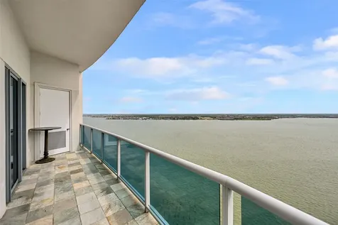 4821 Nasa Parkway 18w Seabrook TX 77586