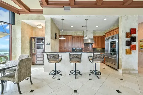 4821 Nasa Parkway 18w Seabrook TX 77586