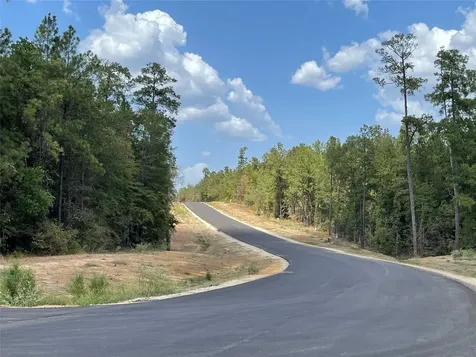 327 Iron Horse Road Willis TX 77378