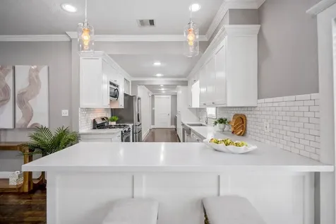 829 E 27th Street Houston TX 77009