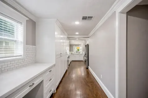 829 E 27th Street Houston TX 77009