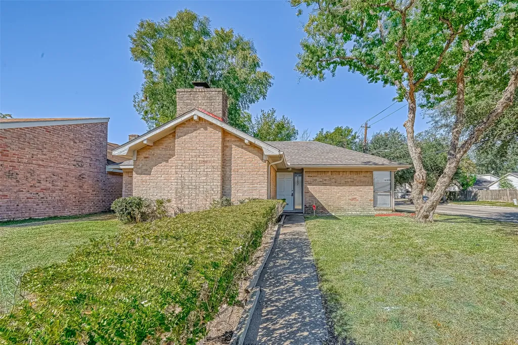 4302 Wildacres Drive Houston TX 77072