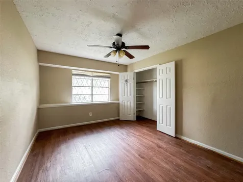 5907 Darkwood Drive Houston TX 77088