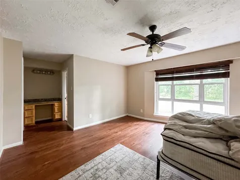 5907 Darkwood Drive Houston TX 77088