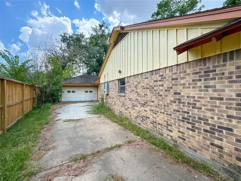 5907 Darkwood Drive Houston TX 77088