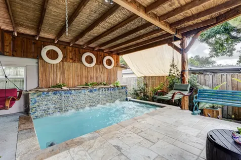 213 W Spreading Oak Drive Houston TX 77076
