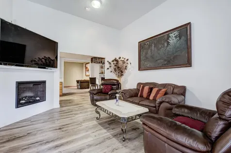 213 W Spreading Oak Drive Houston TX 77076