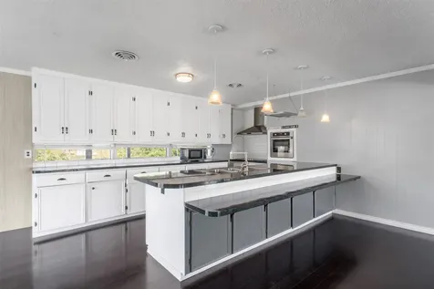 374 Harbor View Drive Livingston TX 77351