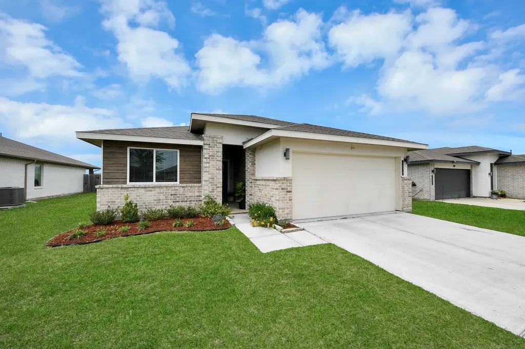 14519 Rain Tree Drive Baytown TX 77523
