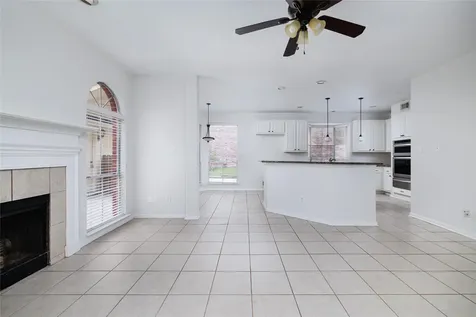 107 N Sunny Slope Circle The Woodlands TX 77381