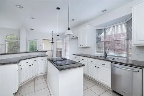 107 N Sunny Slope Circle The Woodlands TX 77381