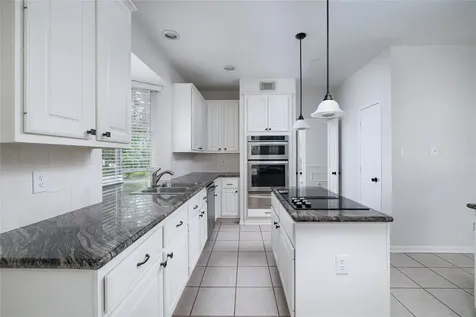 107 N Sunny Slope Circle The Woodlands TX 77381
