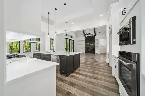 4458 Lily Bean Montgomery TX 77316