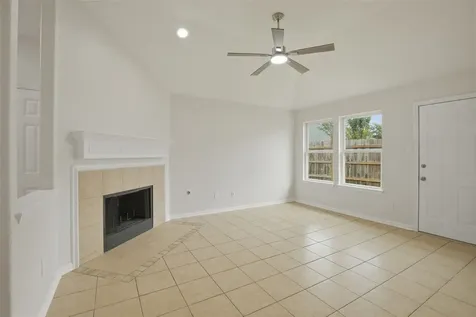 4754 Chisholm Hollow Fresno TX 77545