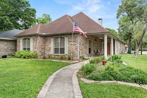 21 Sandelwood Trl Trail Beaumont TX 77706