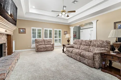 21 Sandelwood Trl Trail Beaumont TX 77706